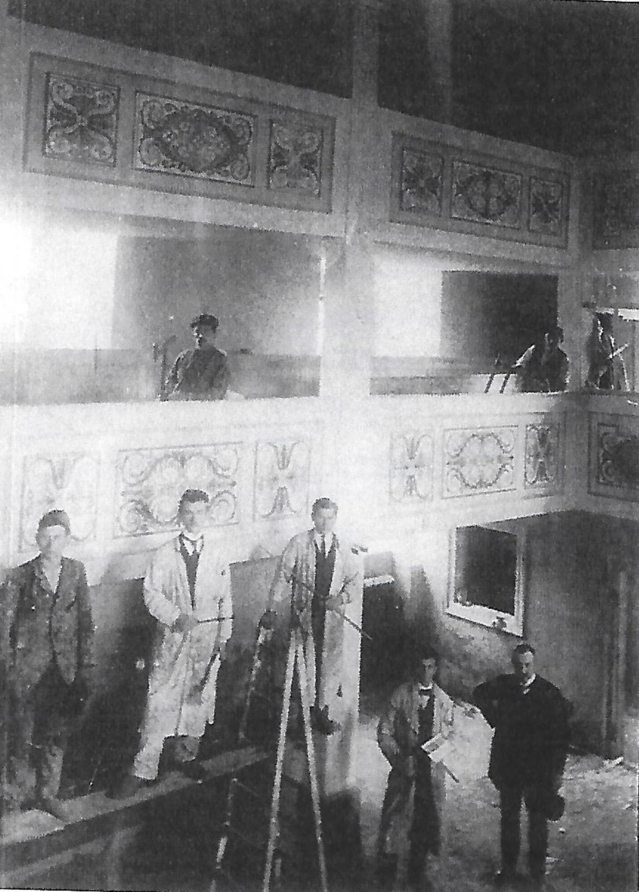 Kirche MDF alt innen